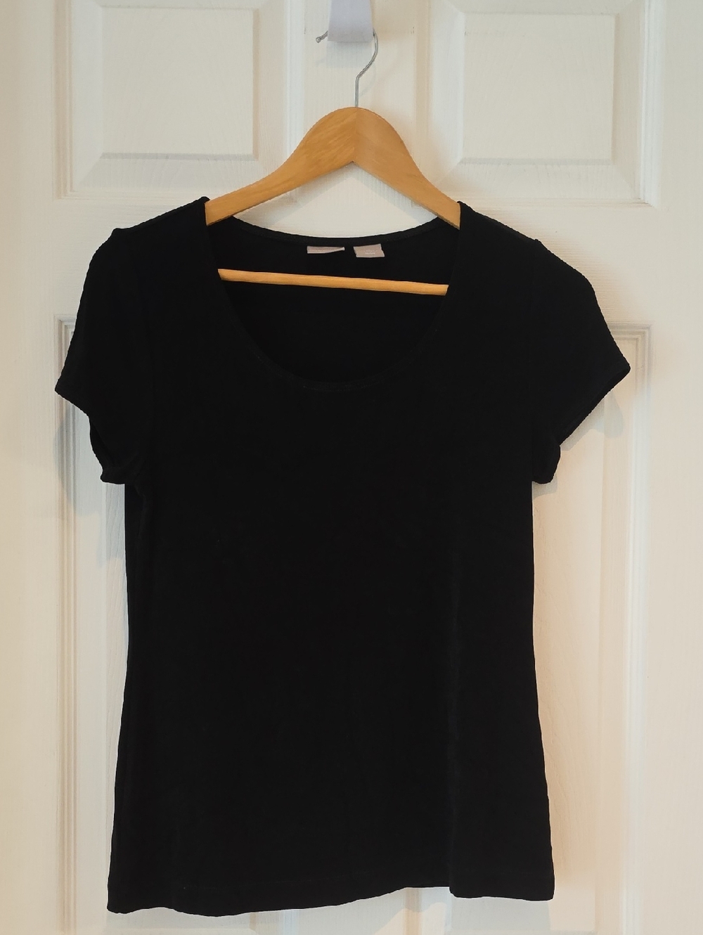 Chicos Classic Black Scoop Neck Women’s Top Size 0
